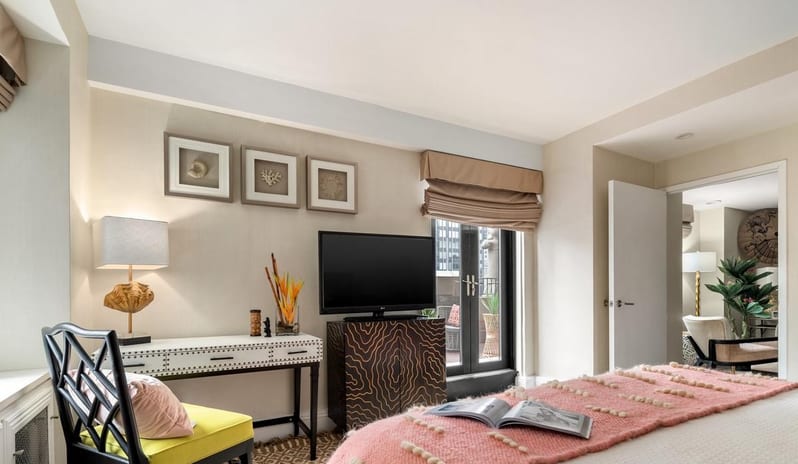 Lexington New York - The Hawaiian Room View